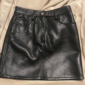 WILFRED CHEMISTRY SKIRT - VEGAN LEATHER